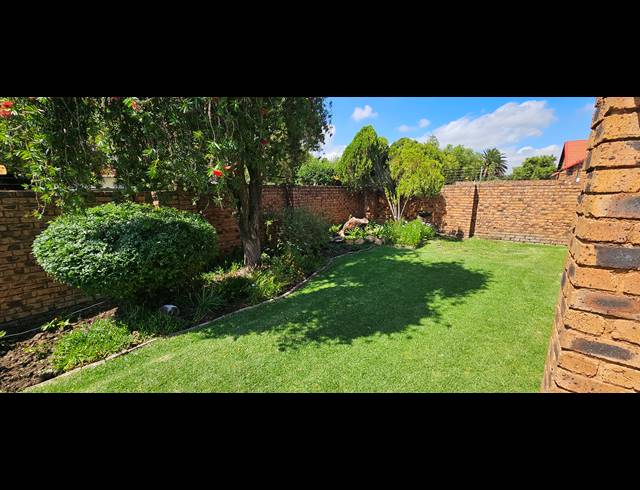 3 BEDROOM TOWNHOUSE FOR SALE IN RANDHART
